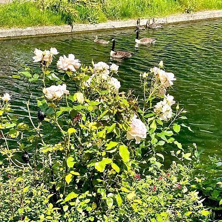 Amazing Location - City Of London- 2 Bedroom Stunning Canal View House With Private Garden,Parking & Balcony Dış mekan fotoğraf