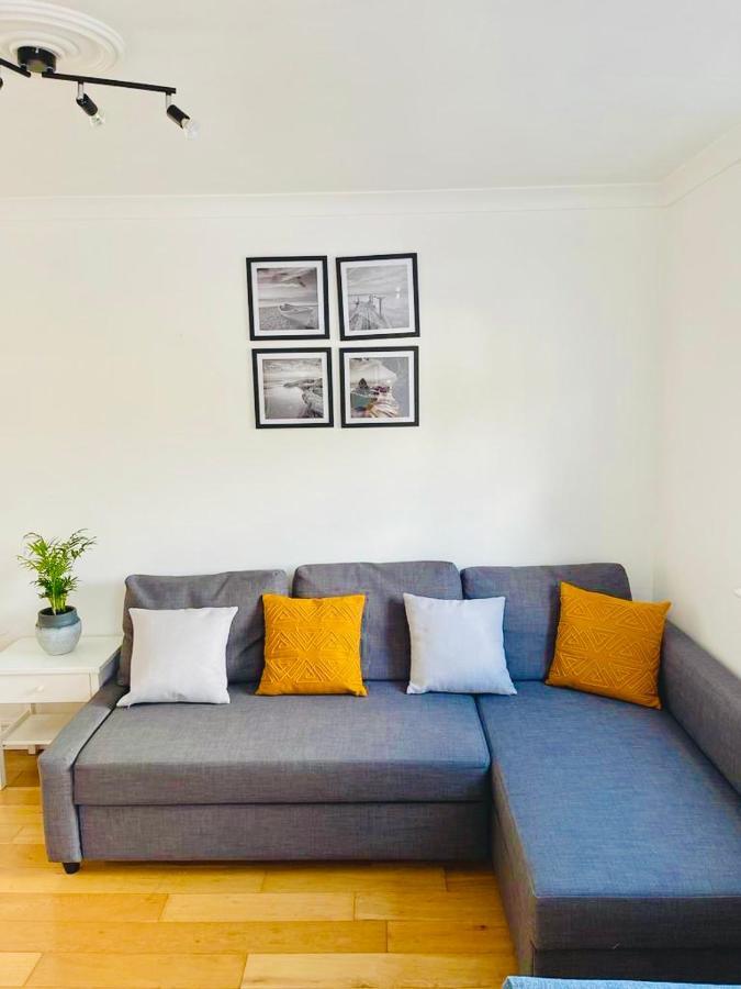 Amazing Location - City Of London- 2 Bedroom Stunning Canal View House With Private Garden,Parking & Balcony Dış mekan fotoğraf