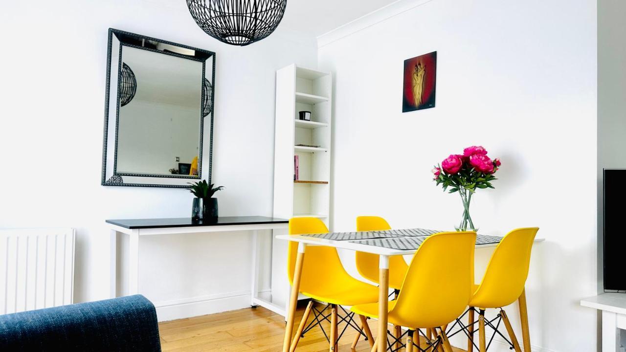 Amazing Location - City Of London- 2 Bedroom Stunning Canal View House With Private Garden,Parking & Balcony Dış mekan fotoğraf