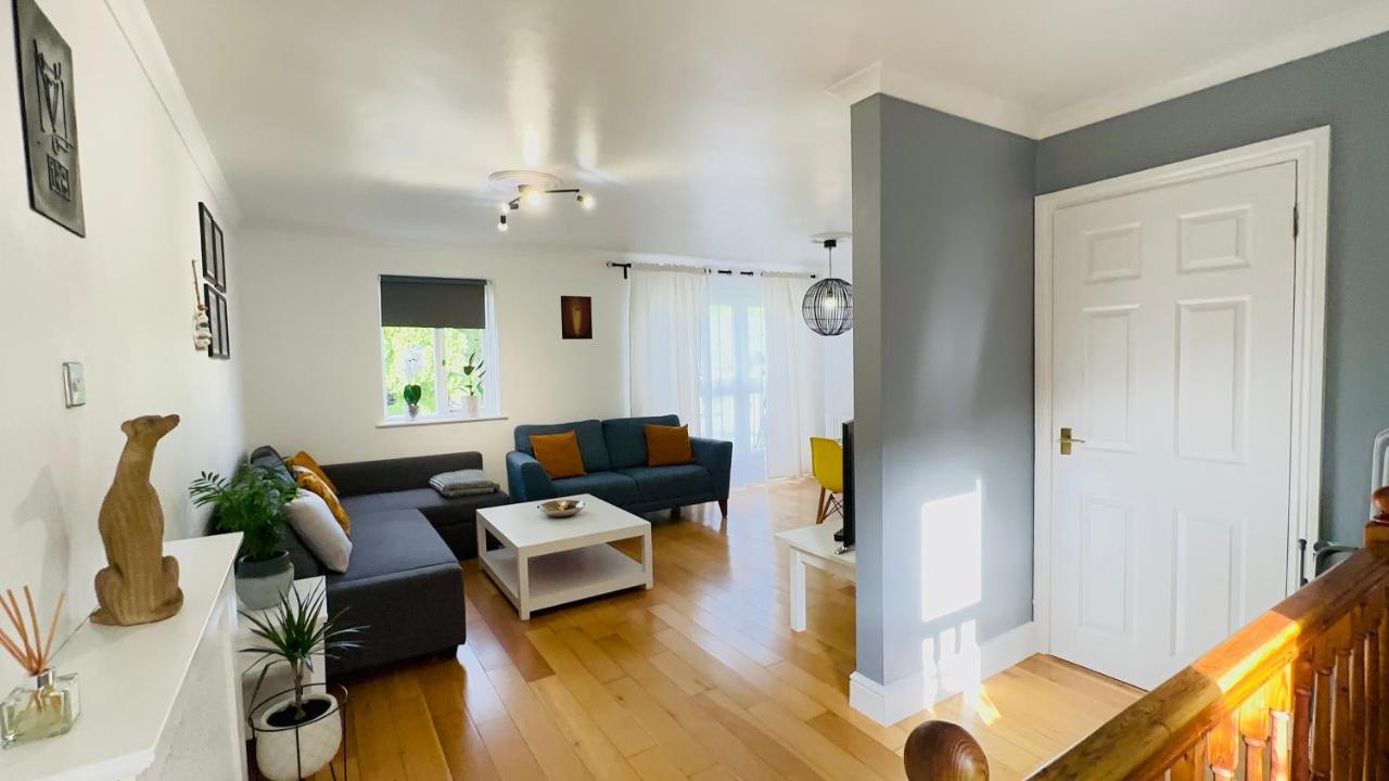 Amazing Location - City Of London- 2 Bedroom Stunning Canal View House With Private Garden,Parking & Balcony Dış mekan fotoğraf