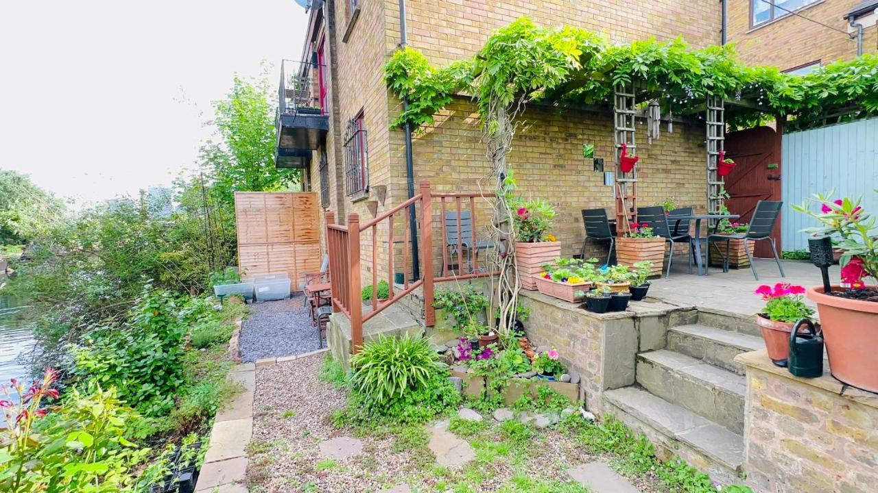 Amazing Location - City Of London- 2 Bedroom Stunning Canal View House With Private Garden,Parking & Balcony Dış mekan fotoğraf