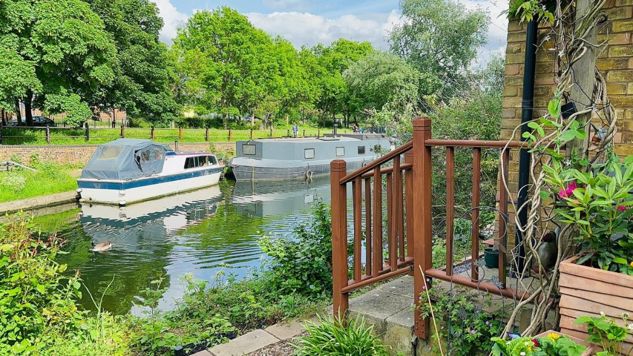 Amazing Location - City Of London- 2 Bedroom Stunning Canal View House With Private Garden,Parking & Balcony Dış mekan fotoğraf